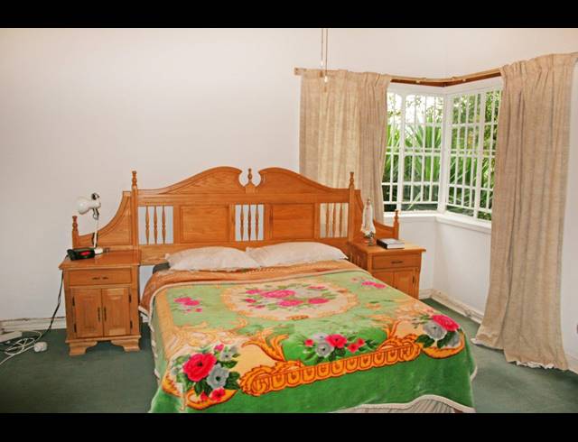 3 BEDROOM HOUSE FOR SALE IN SYDENHAM